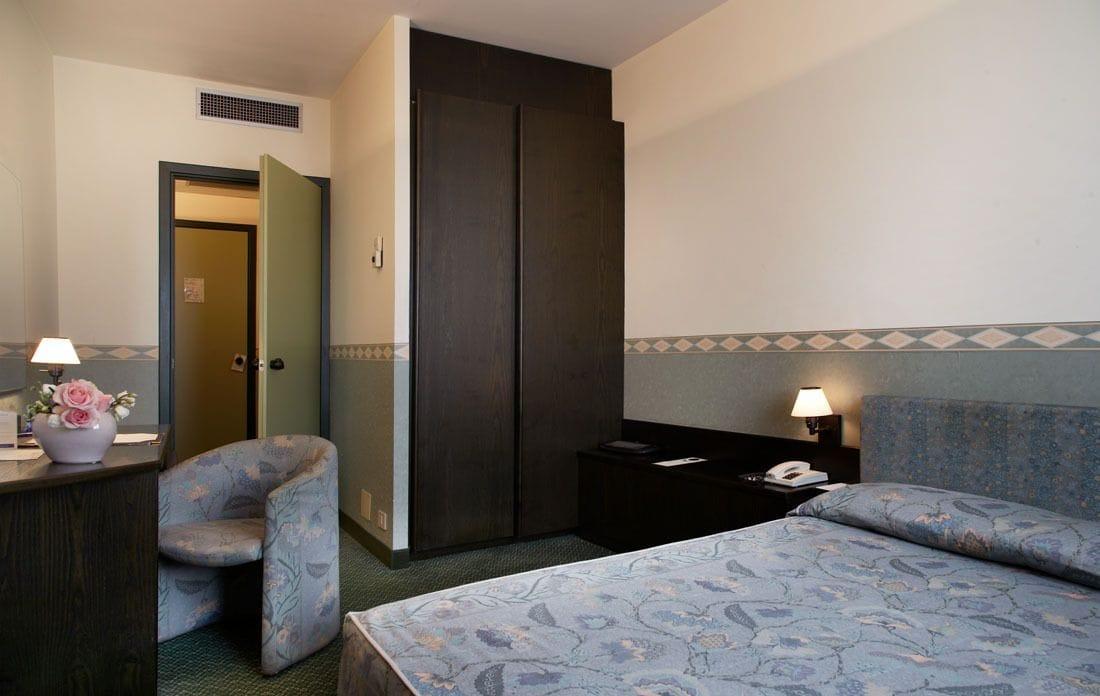 Pacific Hotel Airport Borgaro Torinese Bagian luar foto