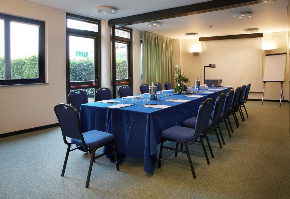 Pacific Hotel Airport Borgaro Torinese Bagian luar foto