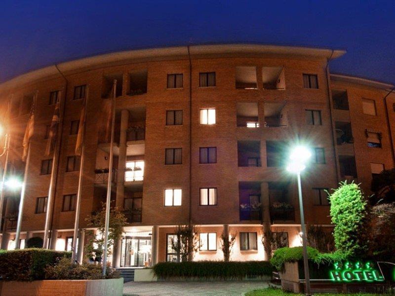 Pacific Hotel Airport Borgaro Torinese Bagian luar foto
